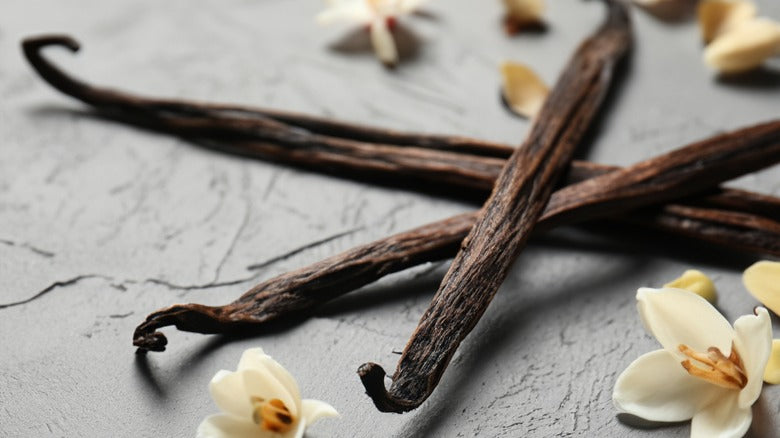 Vanilla Powder 101: Nutrition, Benefits, How To Use, Buy, Store | Vanilla Powder: A Complete Guide